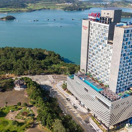فندق Ramada Plaza By Wyndham Dolsan يوسو المظهر الخارجي الصورة