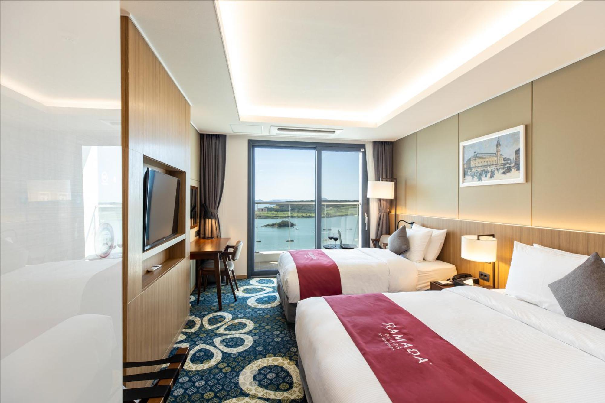 فندق Ramada Plaza By Wyndham Dolsan يوسو المظهر الخارجي الصورة